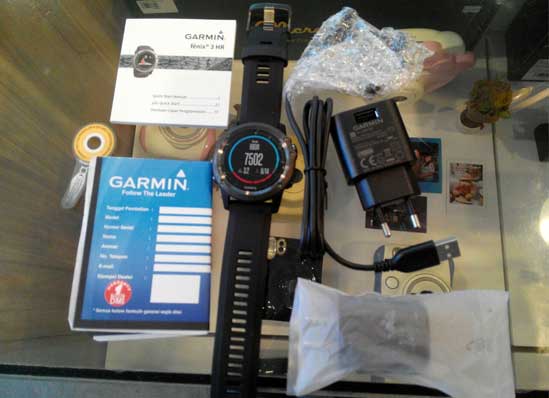 Garmin-fenix-3-HR-Sapphire-Edition-Training-GPS-Watch