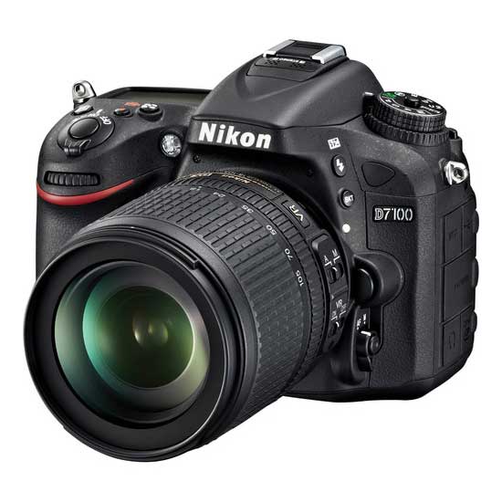 Nikon D7100 KIT with AF-S 18-105mm VR